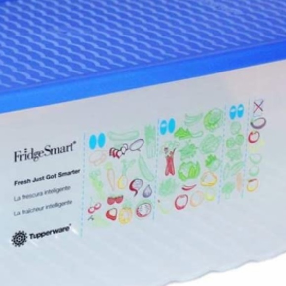 🍓🥒Tupperware FridgeSmart Container - Picture 2 of 4